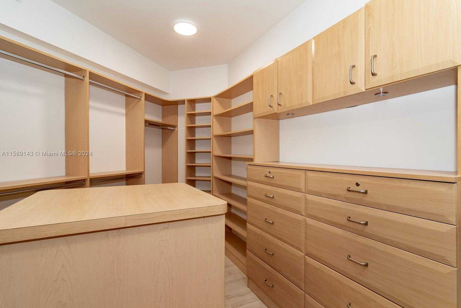 Small Image of 21050 NORTH EAST 38TH AVE #305, Aventura Number 36