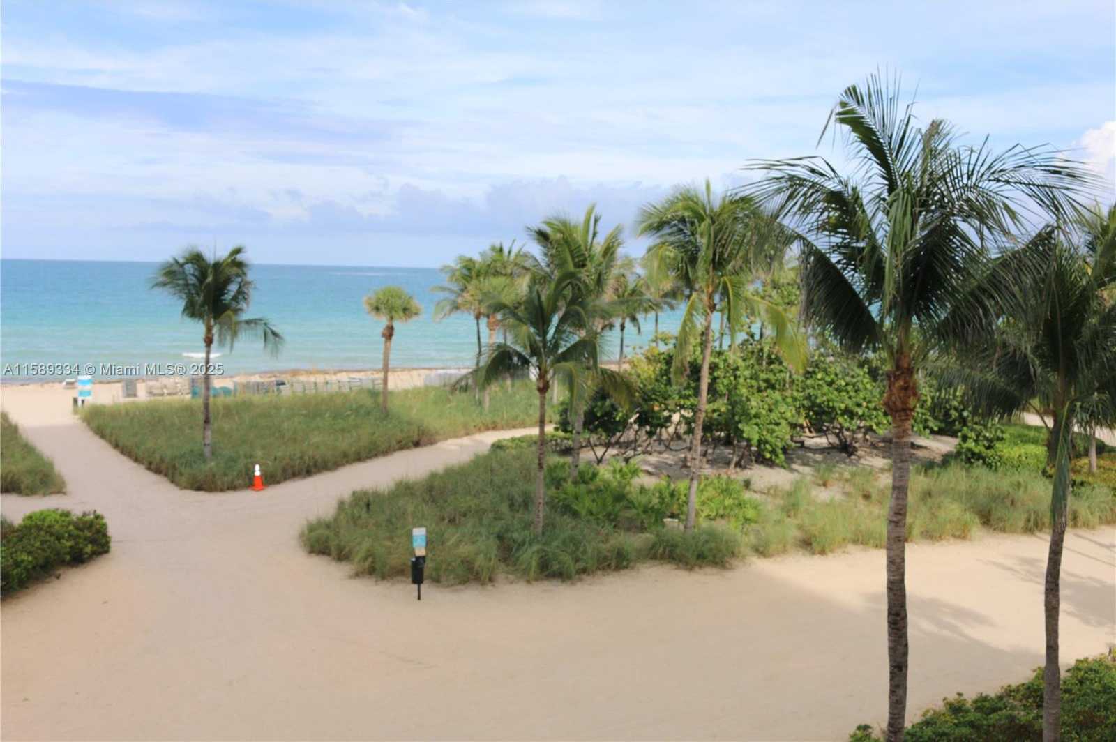 Small Image of 10090 BAY HARBOR TER #10090, Bay Harbor Islands Number 19