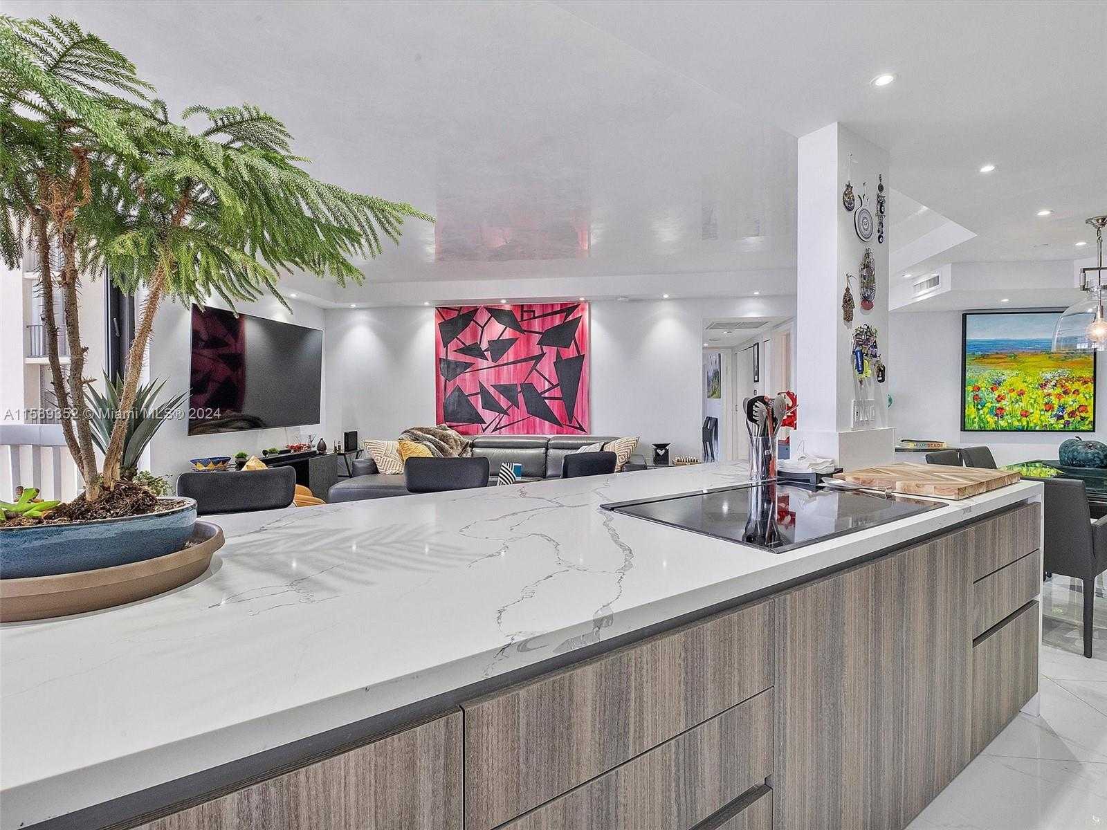 Small Image of 19355 TURNBERRY WAY #25A, Aventura Number 10