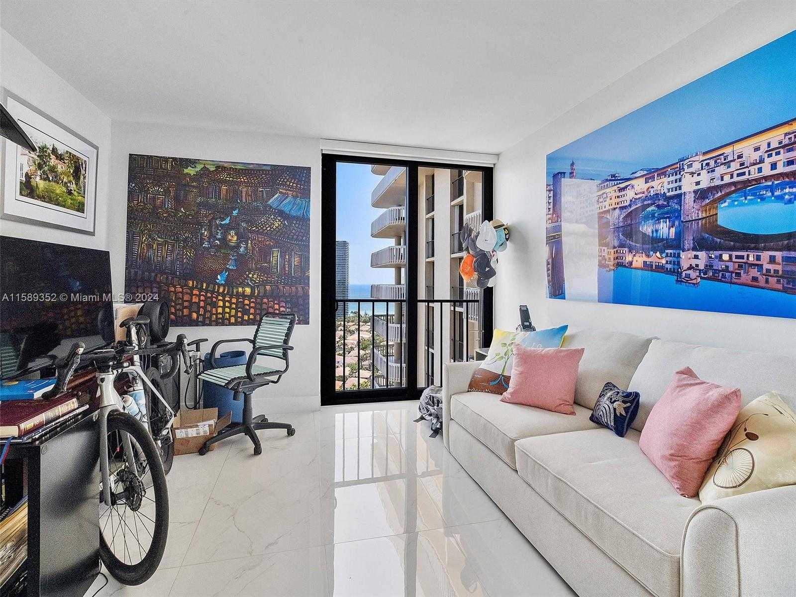 Small Image of 19355 TURNBERRY WAY #25A, Aventura Number 17