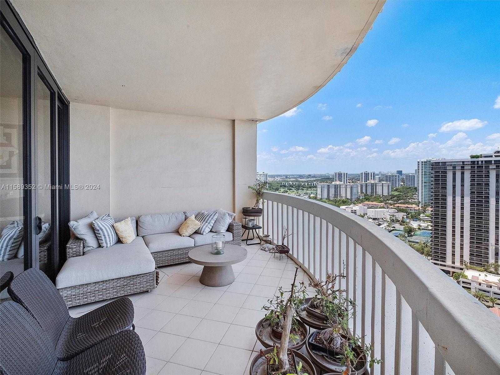 Small Image of 19355 TURNBERRY WAY #25A, Aventura Number 20