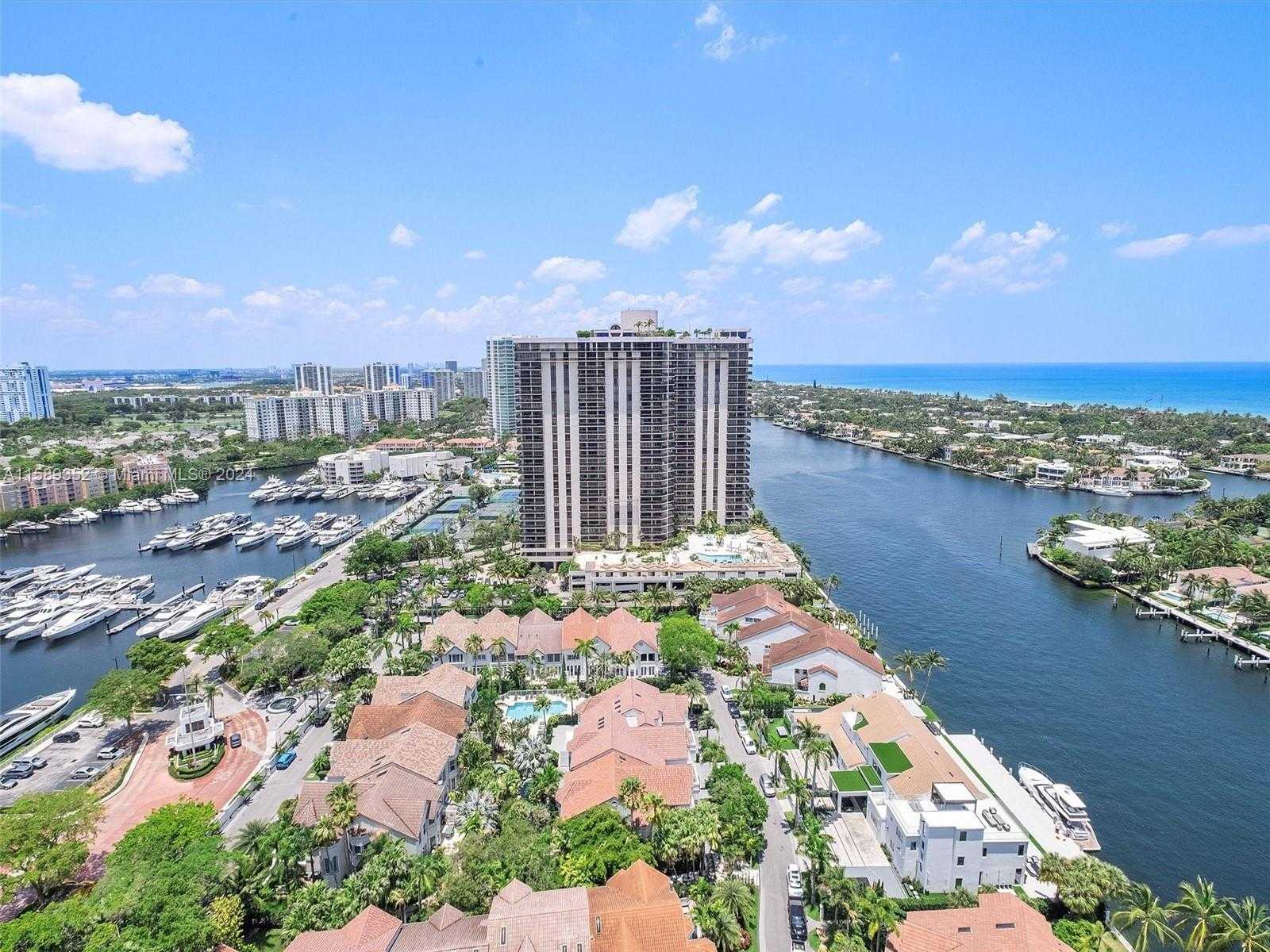 Small Image of 19355 TURNBERRY WAY #25A, Aventura Number 23