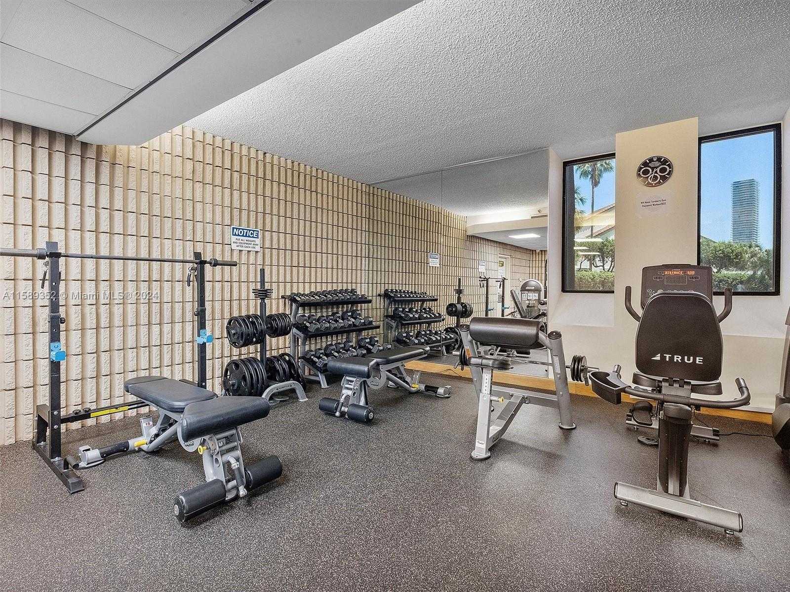 Small Image of 19355 TURNBERRY WAY #25A, Aventura Number 26