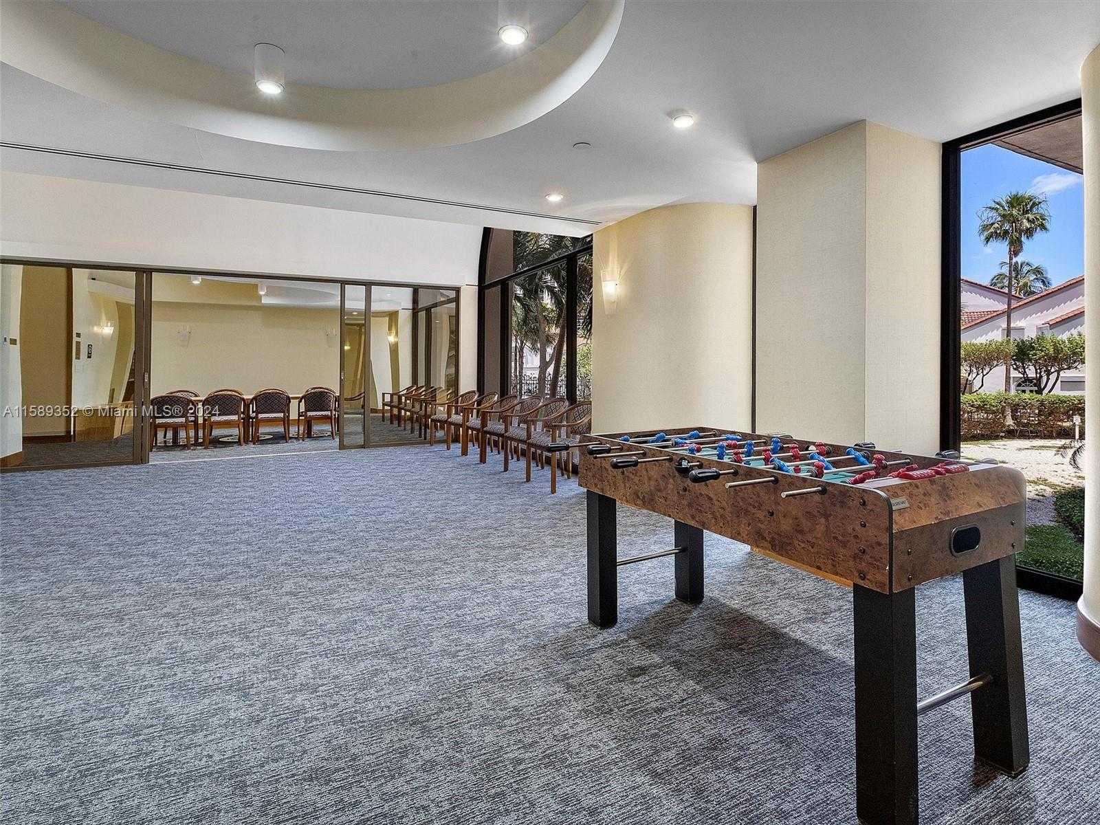 Small Image of 19355 TURNBERRY WAY #25A, Aventura Number 28