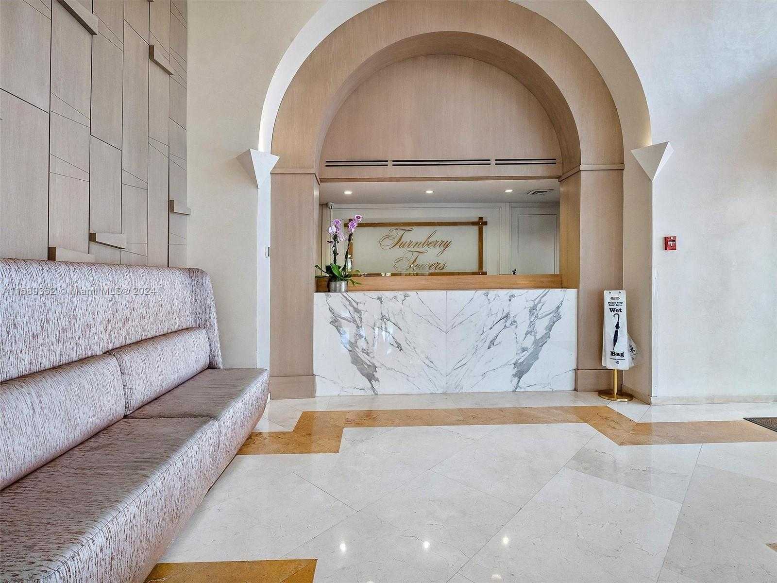 Small Image of 19355 TURNBERRY WAY #25A, Aventura Number 39