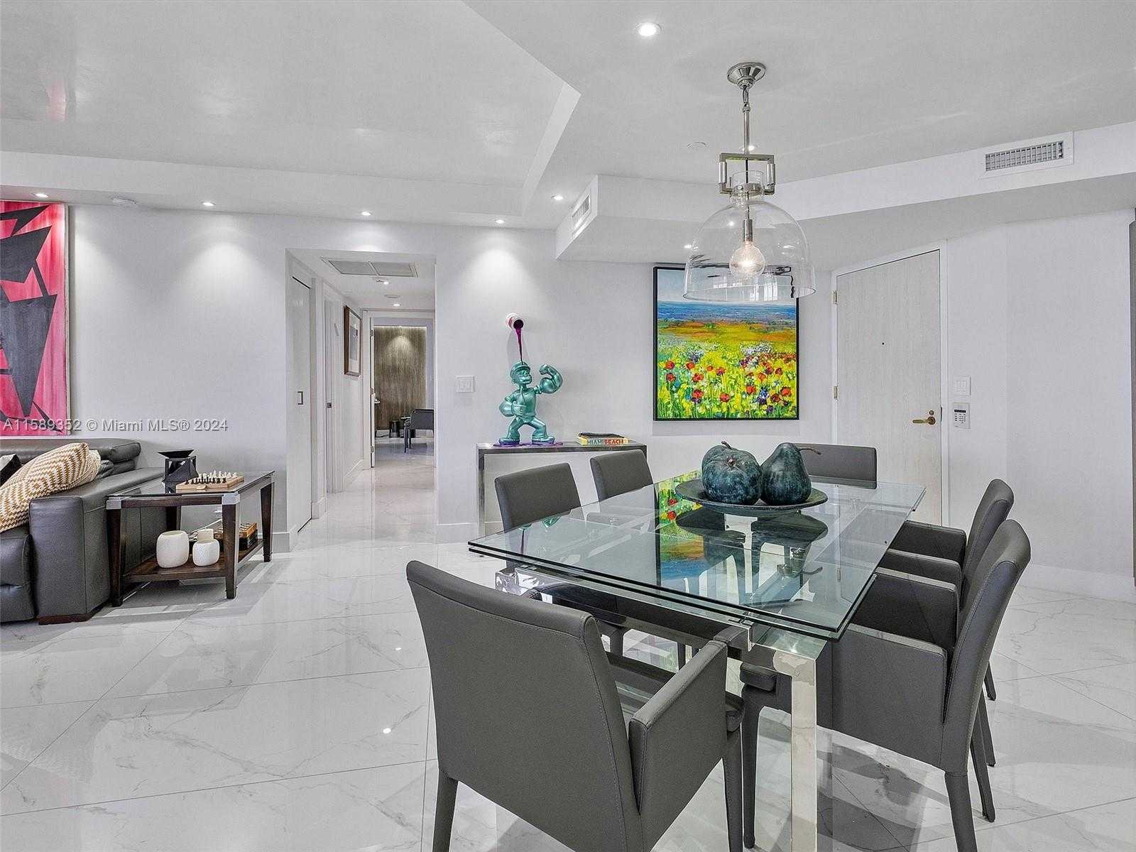 Small Image of 19355 TURNBERRY WAY #25A, Aventura Number 4