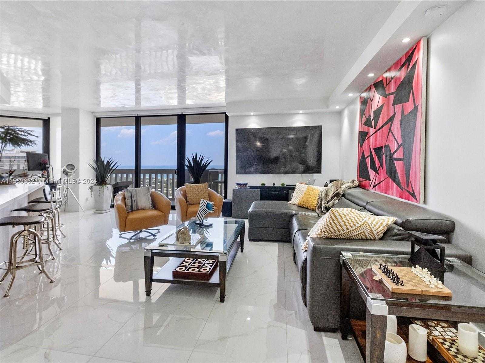 Small Image of 19355 TURNBERRY WAY #25A, Aventura Number 5