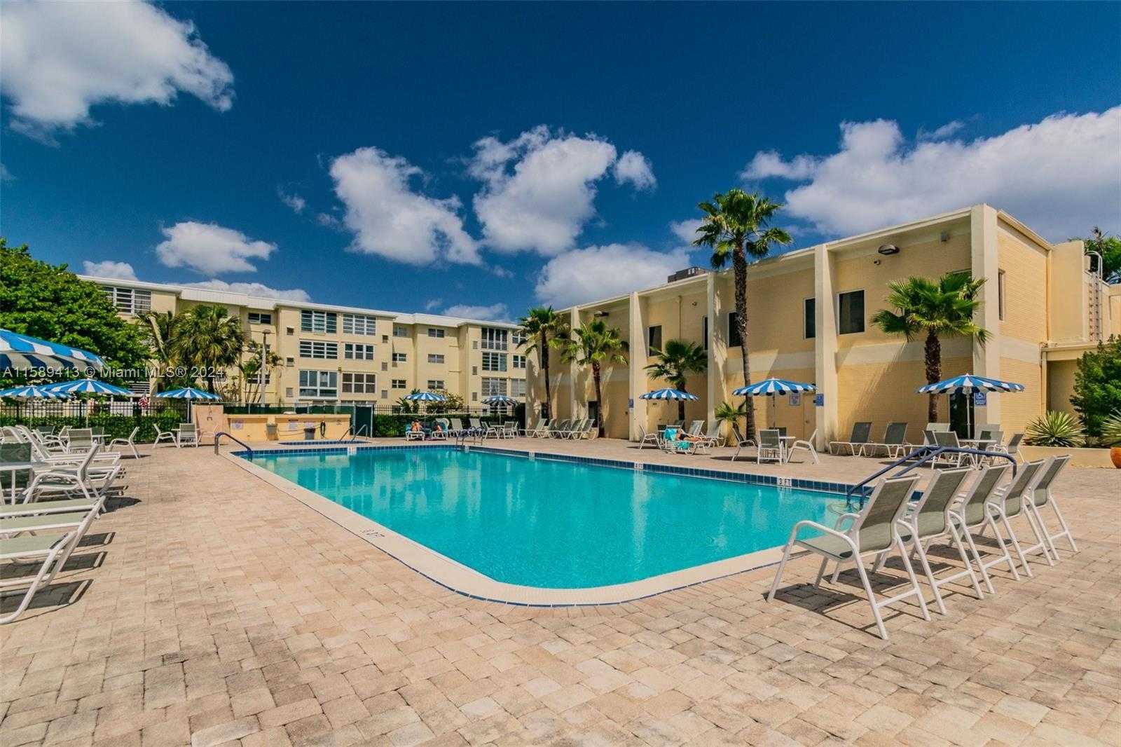 Small Image of 2300 NORTH EAST 1ST LN #106, Boynton Beach Number 25