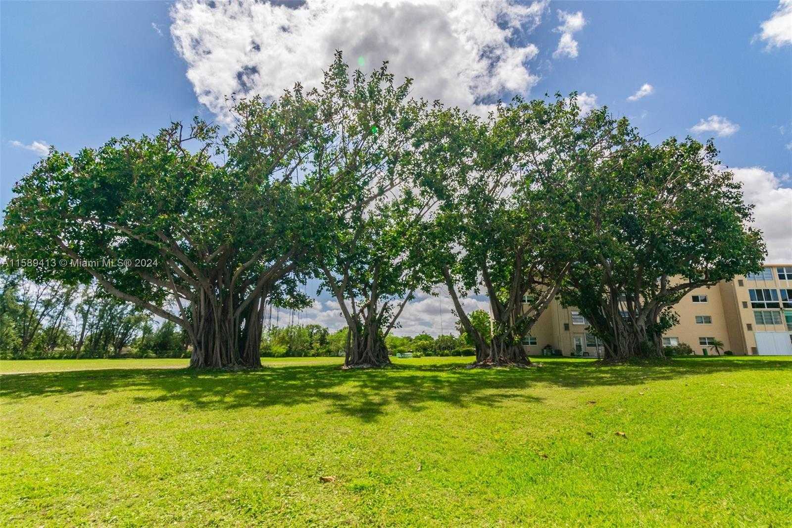 Small Image of 2300 NORTH EAST 1ST LN #106, Boynton Beach Number 31