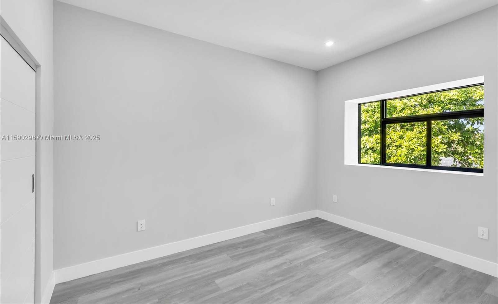 Small Image of 808 SOUTH WEST 9TH ST #808-B, Fort Lauderdale Number 31