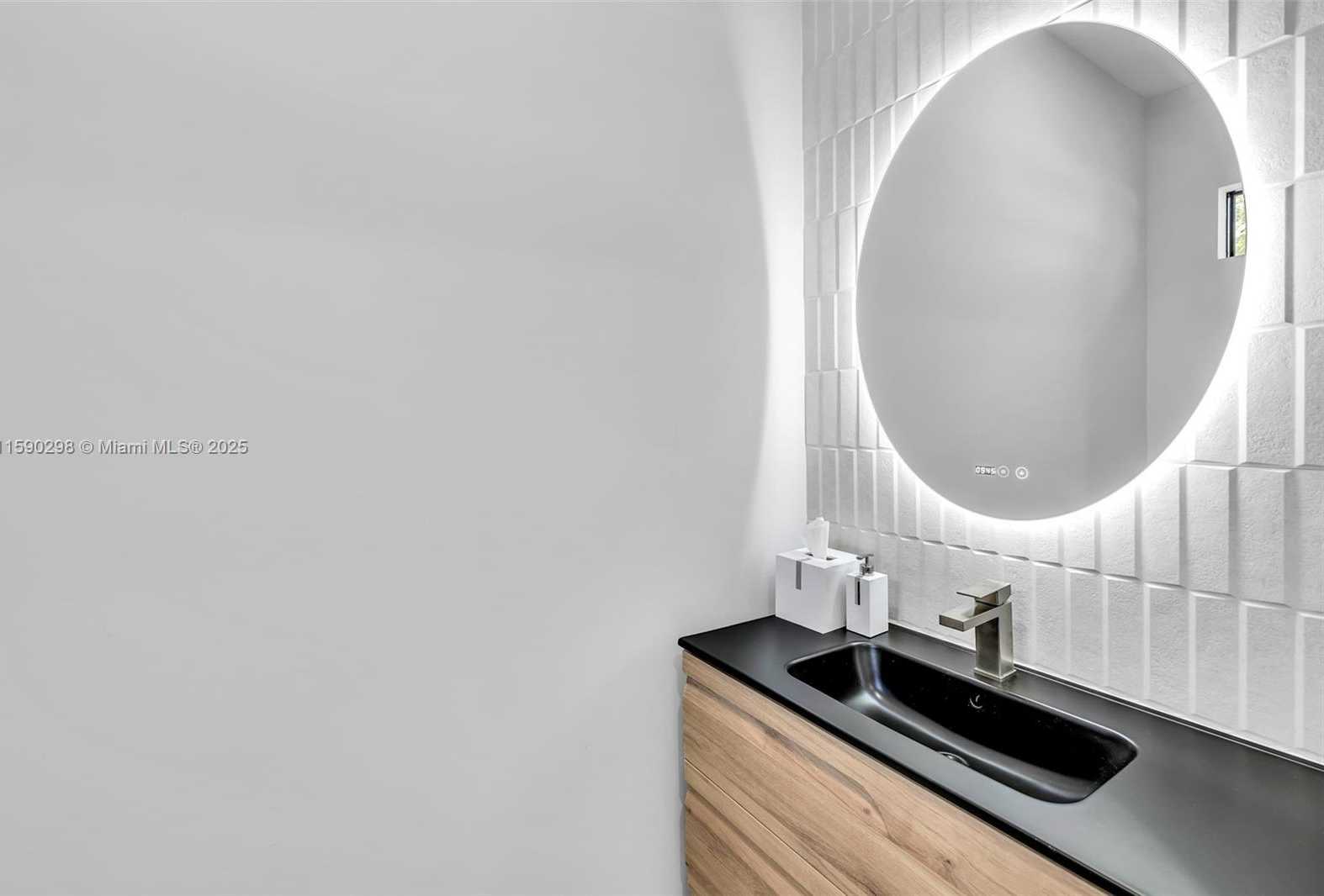 Small Image of 808 SOUTH WEST 9TH ST #808-B, Fort Lauderdale Number 4
