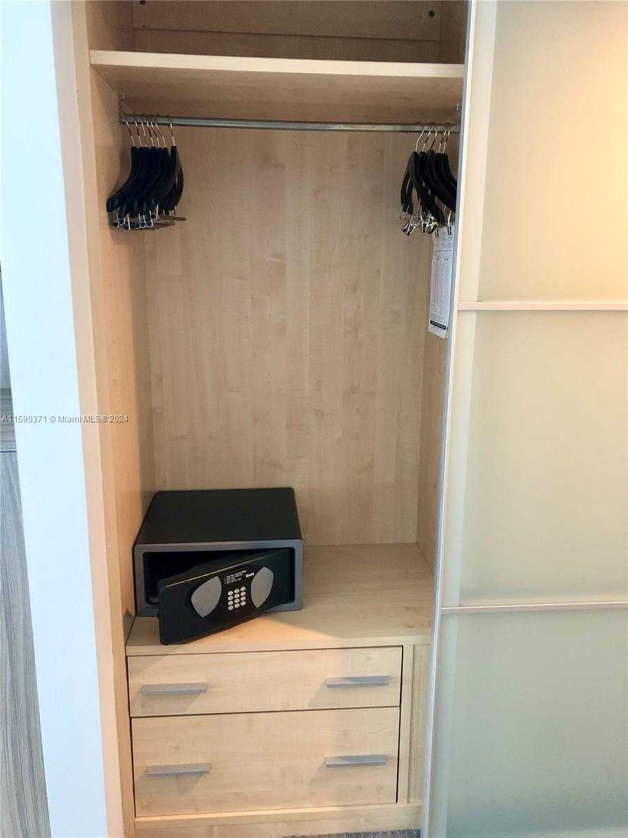 Small Image of 18683 COLLINS AVE #1907, Sunny Isles Beach Number 21