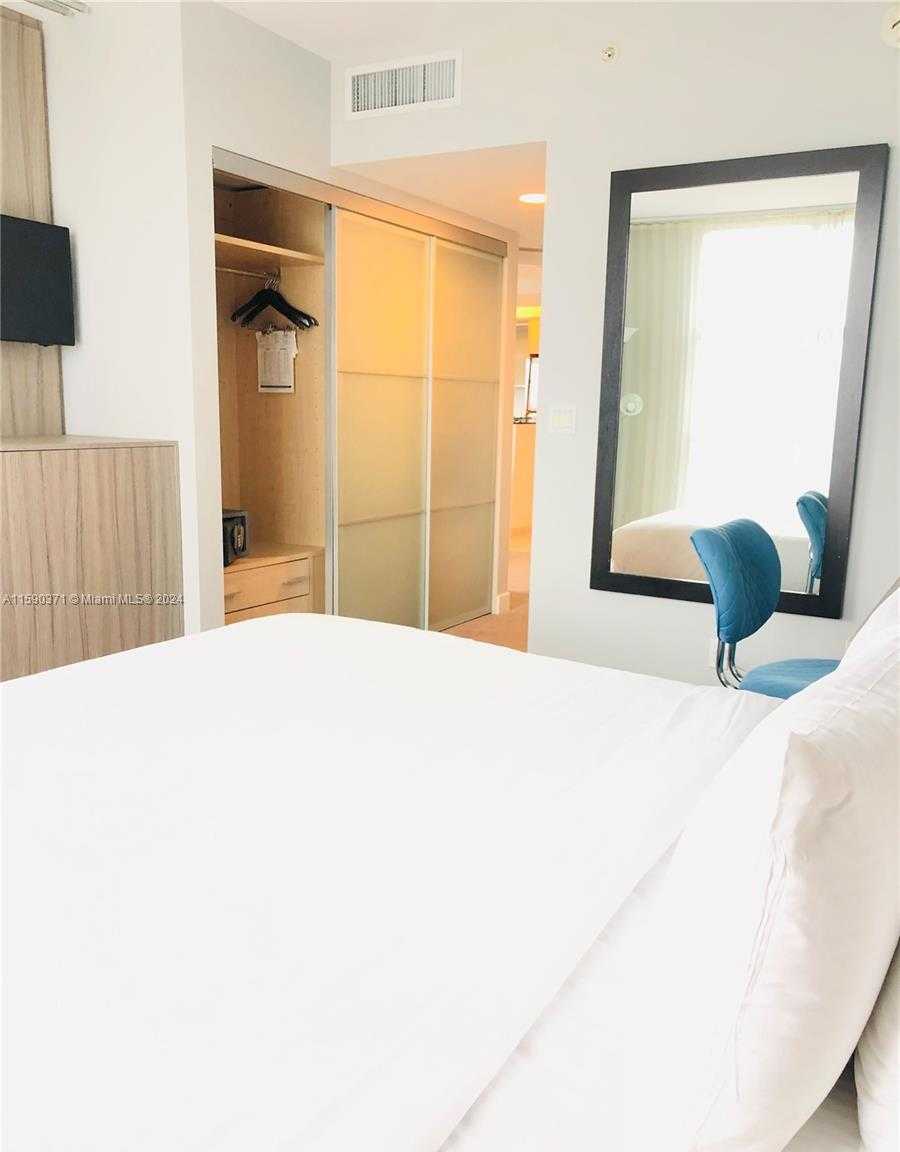 Small Image of 18683 COLLINS AVE #1907, Sunny Isles Beach Number 22
