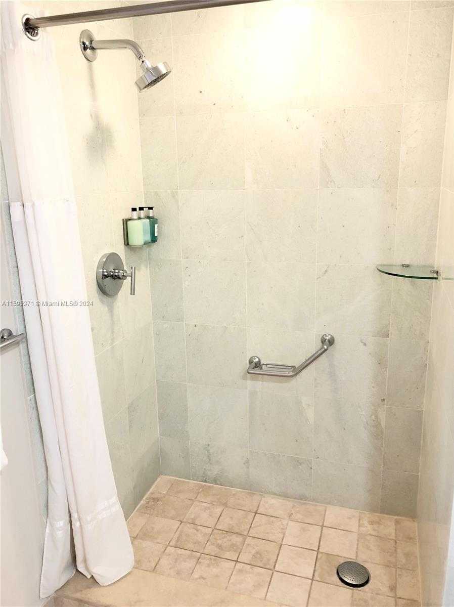 Small Image of 18683 COLLINS AVE #1907, Sunny Isles Beach Number 32
