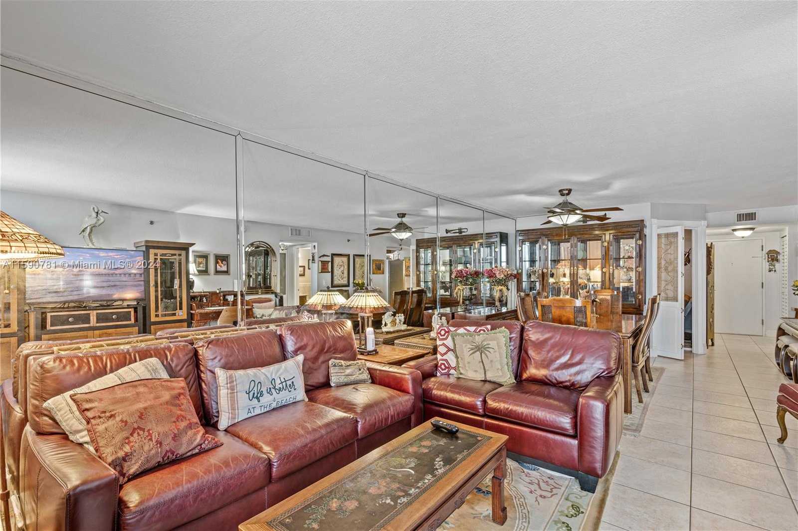 Small Image of 2401 COLLINS AVE #404, Miami Beach Number 22
