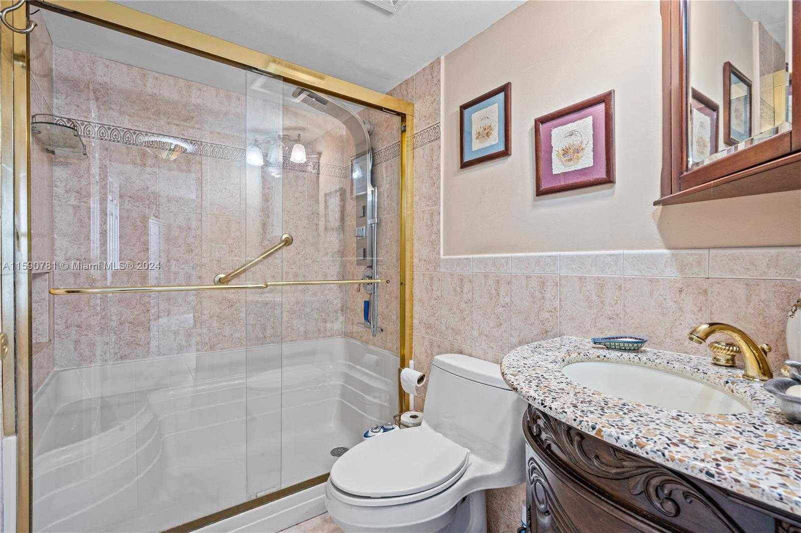 Small Image of 2401 COLLINS AVE #404, Miami Beach Number 27