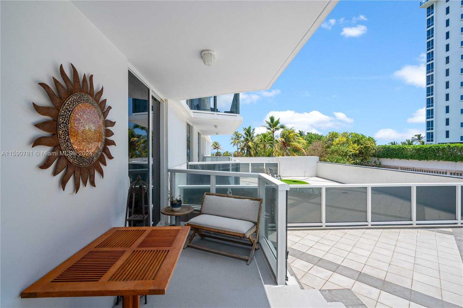Small Image of 2401 COLLINS AVE #404, Miami Beach Number 35