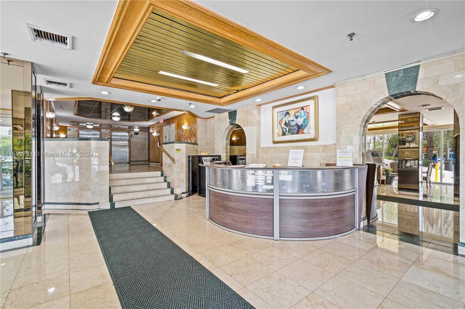 Small Image of 2401 COLLINS AVE #404, Miami Beach Number 5