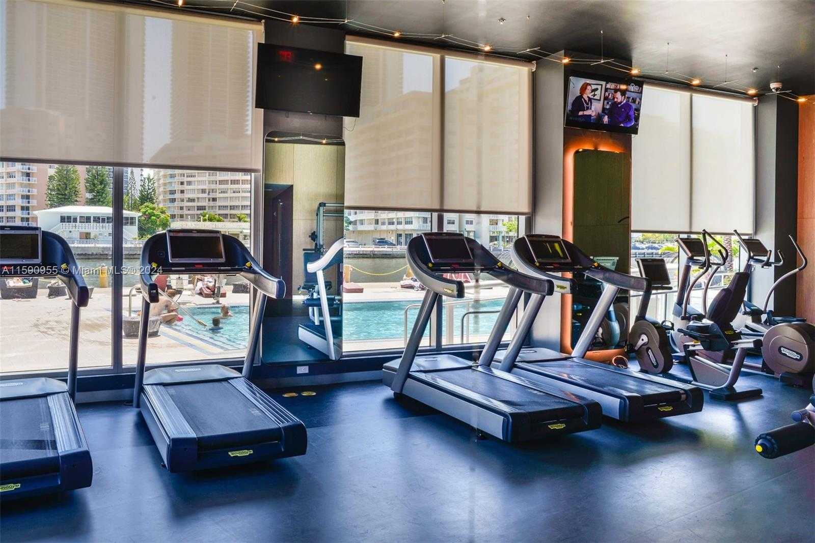 Small Image of 2602 EAST HALLANDALE BEACH BLVD #R2303, Hallandale Beach Number 8