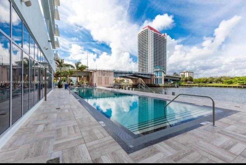 Small Image of 4010 SOUTH OCEAN DR #R2407, Hollywood Number 6