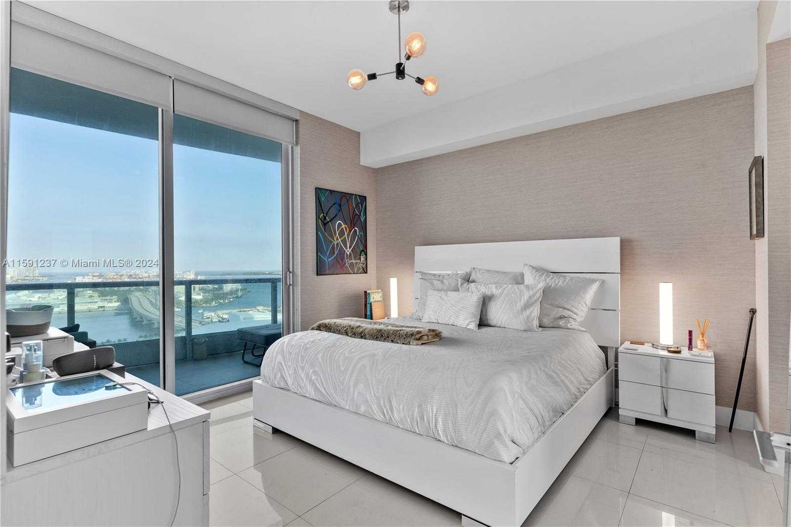 Small Image of 900 BISCAYNE BLVD #3003, Miami Number 13