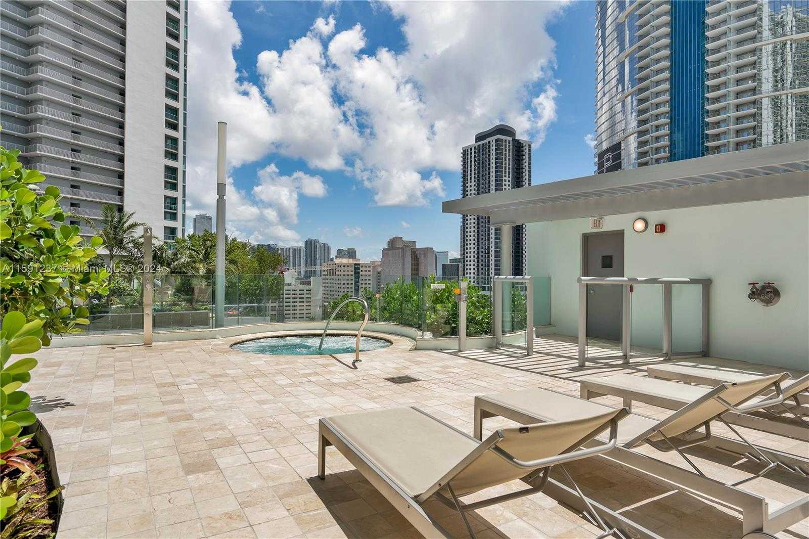 Small Image of 900 BISCAYNE BLVD #3003, Miami Number 24