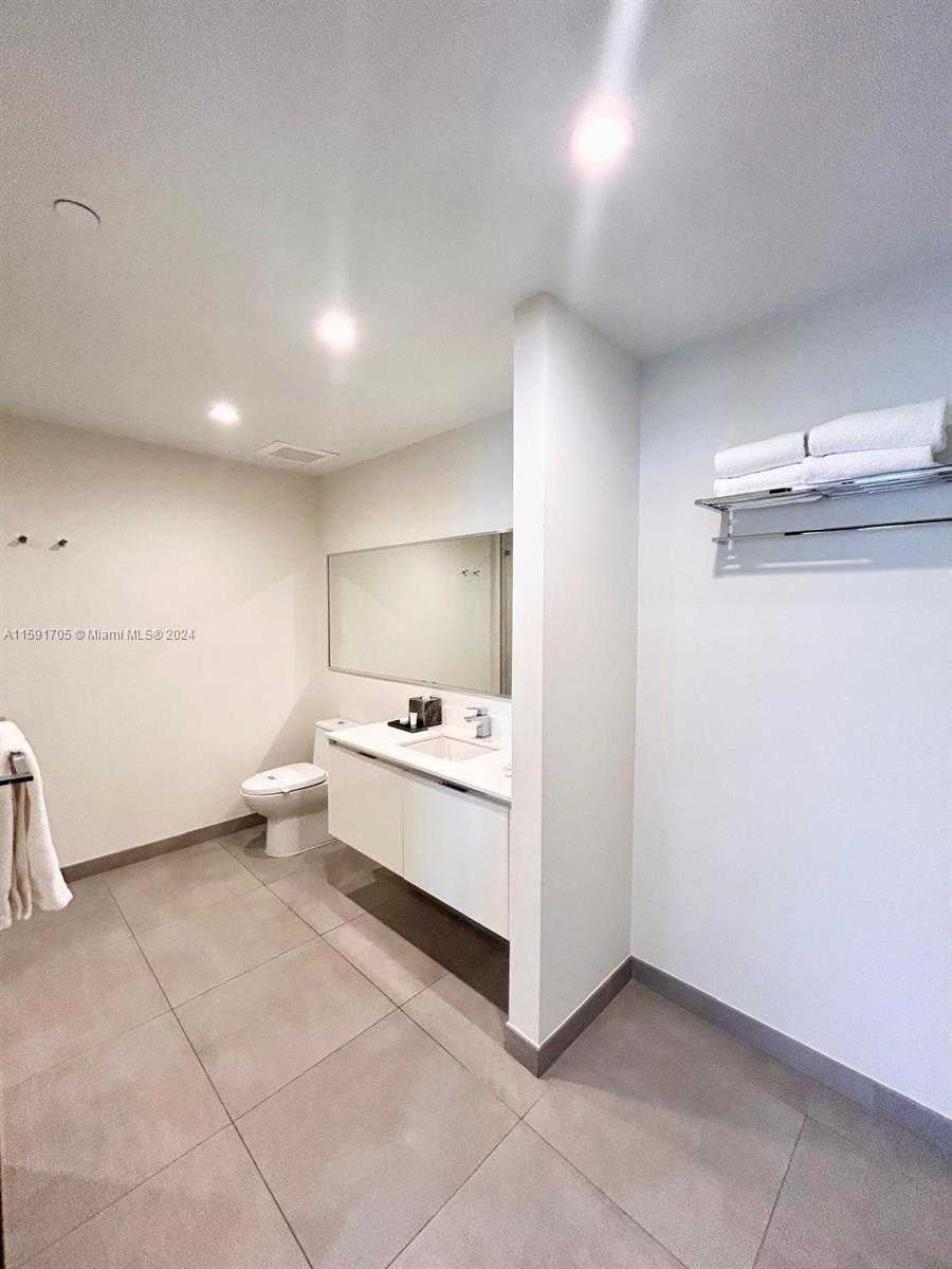 Small Image of 777 NORTH OCEAN DR #N302, Hollywood Number 27