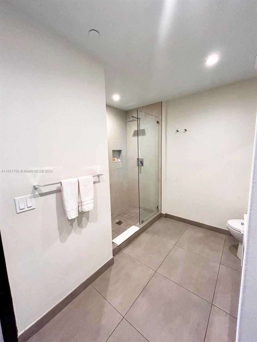 Small Image of 777 NORTH OCEAN DR #N302, Hollywood Number 28