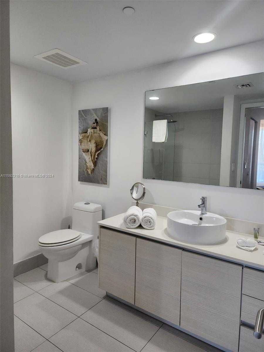 Small Image of 2602 EAST HALLANDALE BEACH BLVD #R805, Hallandale Beach Number 19