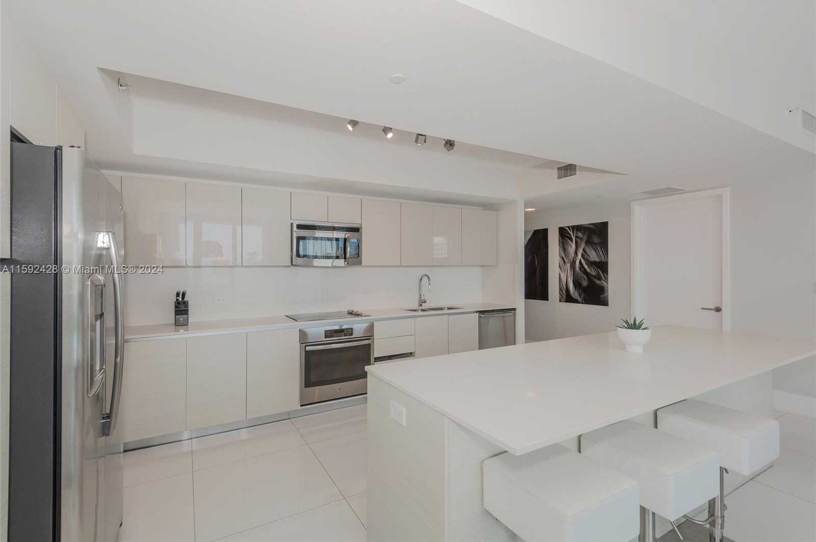 Small Image of 2600 EAST HALLANDALE BEACH BLVD #T1401, Hallandale Beach Number 18