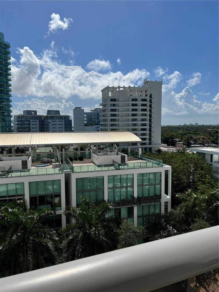 Small Image of 6039 COLLINS AVE #1034, Miami Beach Number 14