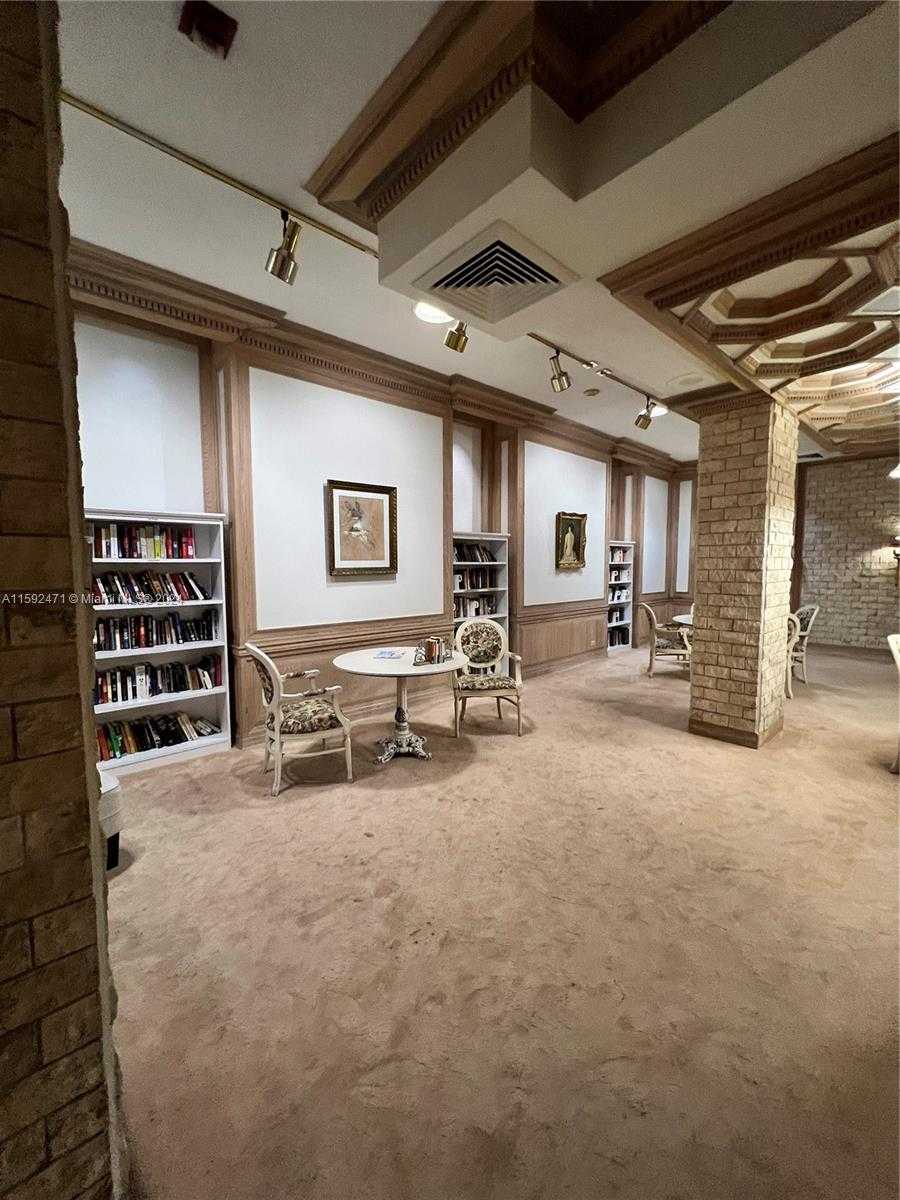 Small Image of 6039 COLLINS AVE #1034, Miami Beach Number 20
