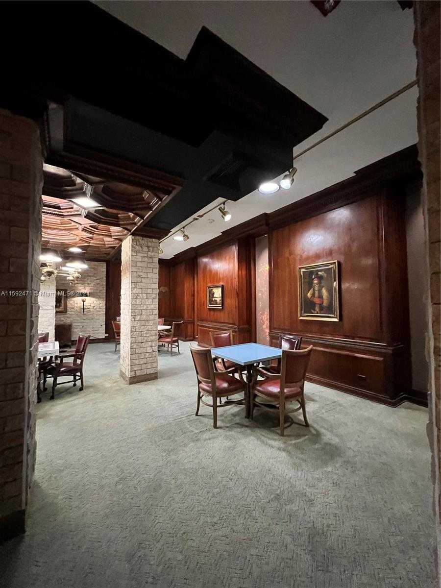 Small Image of 6039 COLLINS AVE #1034, Miami Beach Number 24