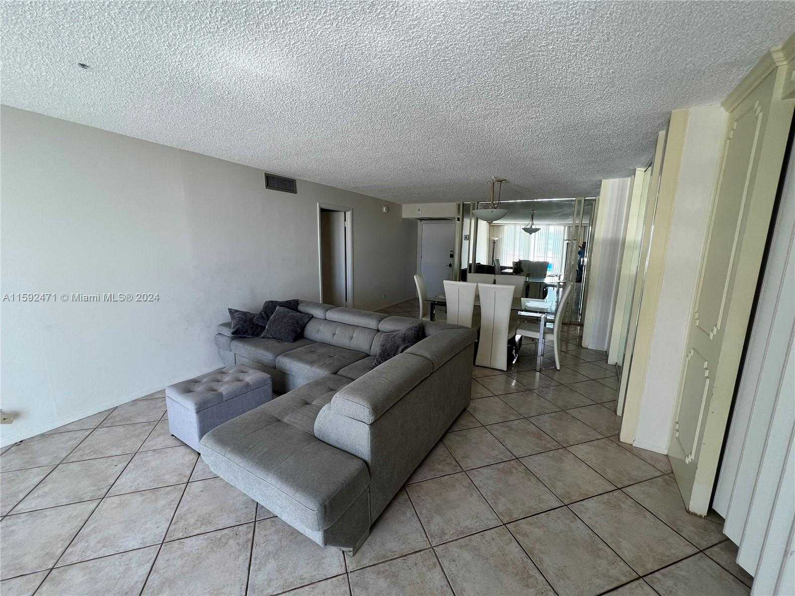 Small Image of 6039 COLLINS AVE #1034, Miami Beach Number 5