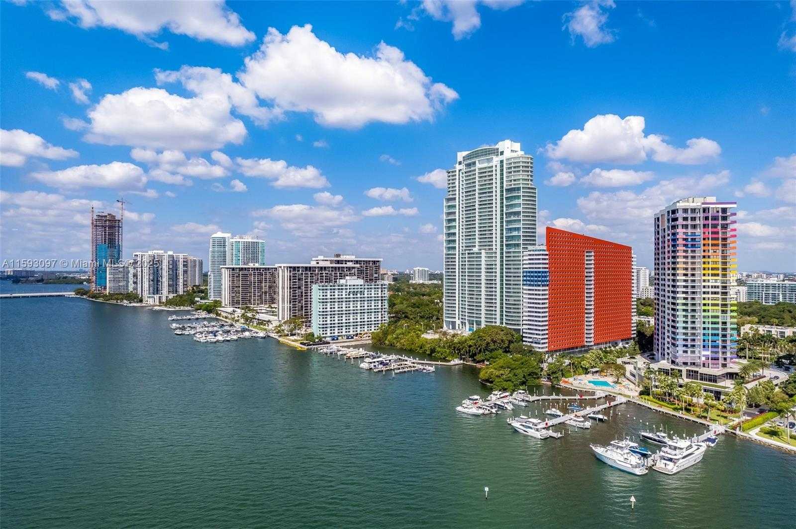 Small Image of 1581 BRICKELL AVE #101/102, Miami Number 10