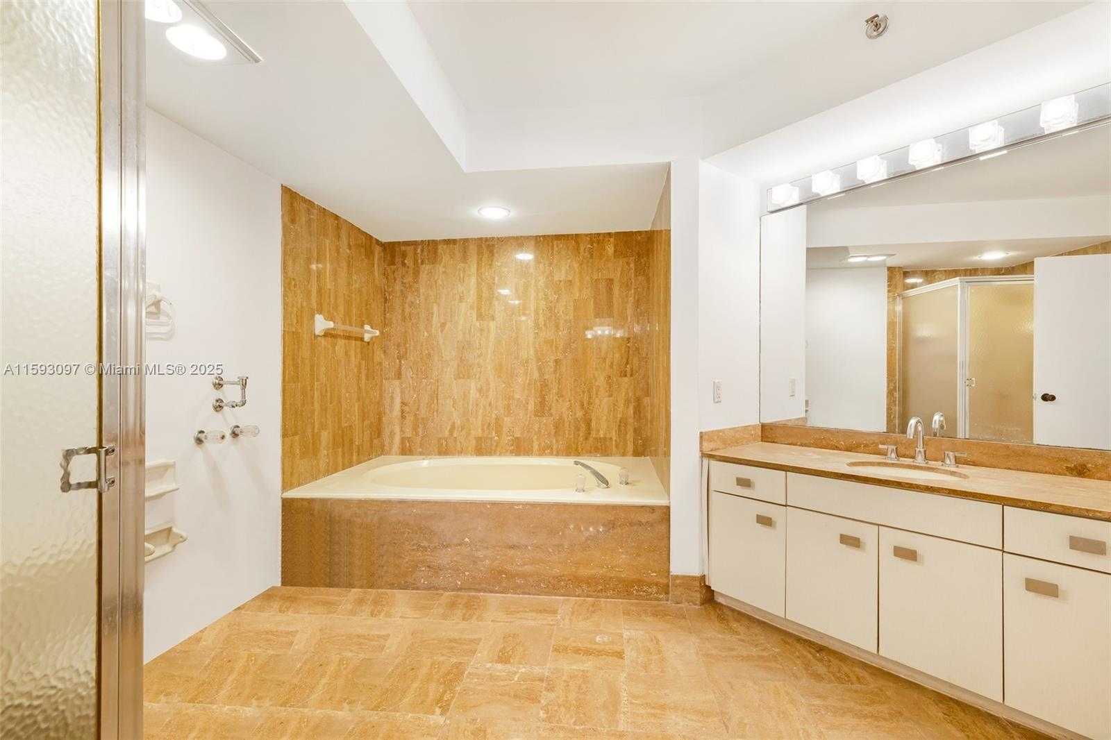 Small Image of 1581 BRICKELL AVE #101/102, Miami Number 13