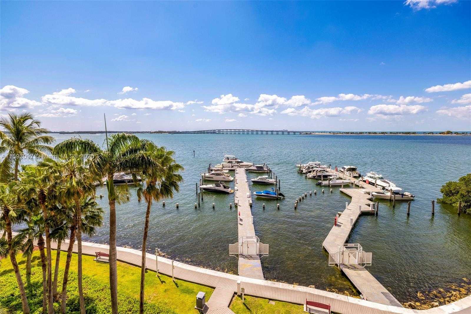 Small Image of 1581 BRICKELL AVE #101/102, Miami Number 19