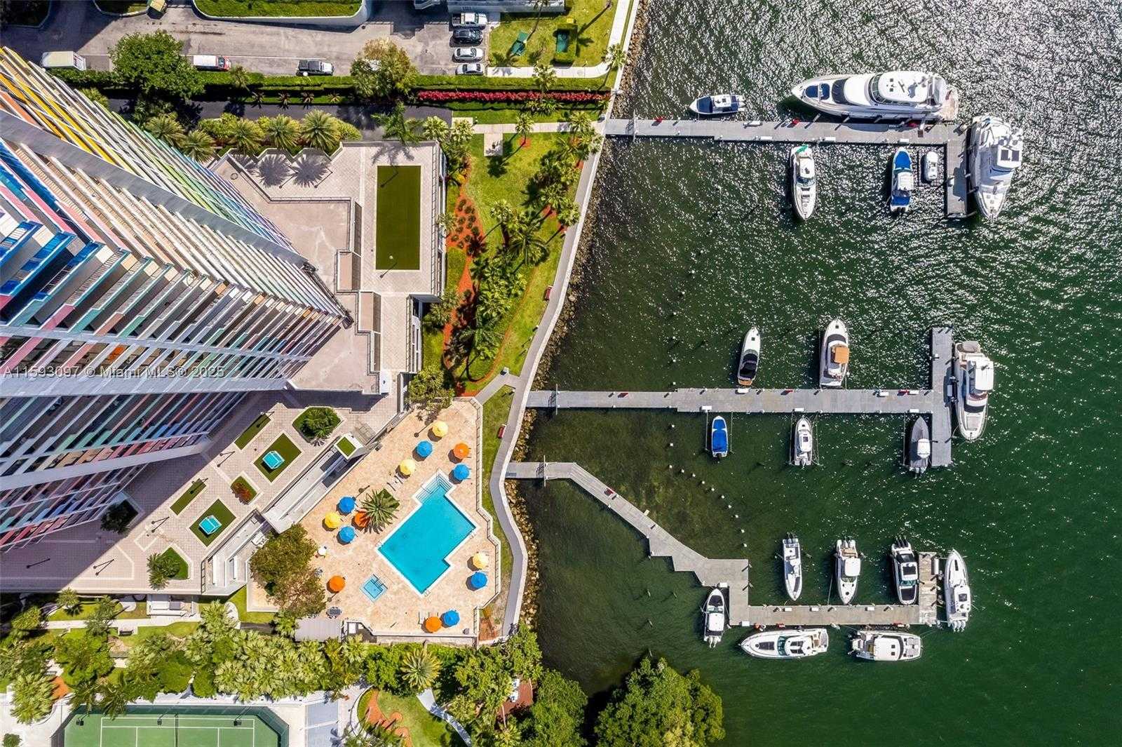 Small Image of 1581 BRICKELL AVE #101/102, Miami Number 7