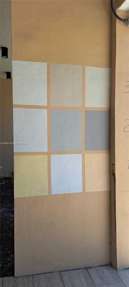 Small Image of 427 GOLDEN ISLES DR #5H, Hallandale Beach Number 17