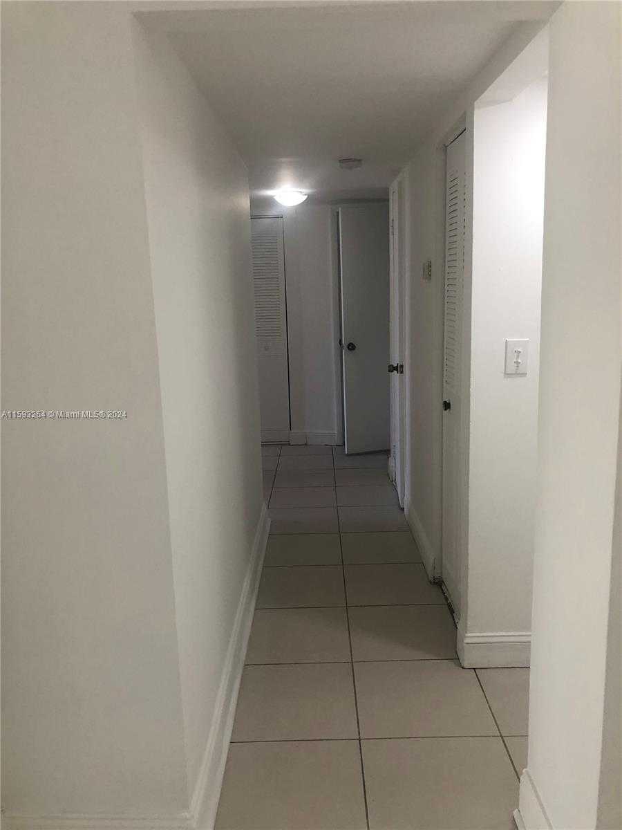 Small Image of 8850 FONTAINEBLEAU BLVD #101, Miami Number 7