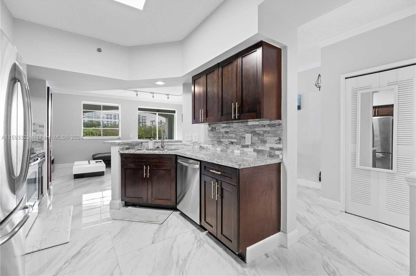 Small Image of 3105 NORTH EAST 184TH ST #7305, Aventura Number 2