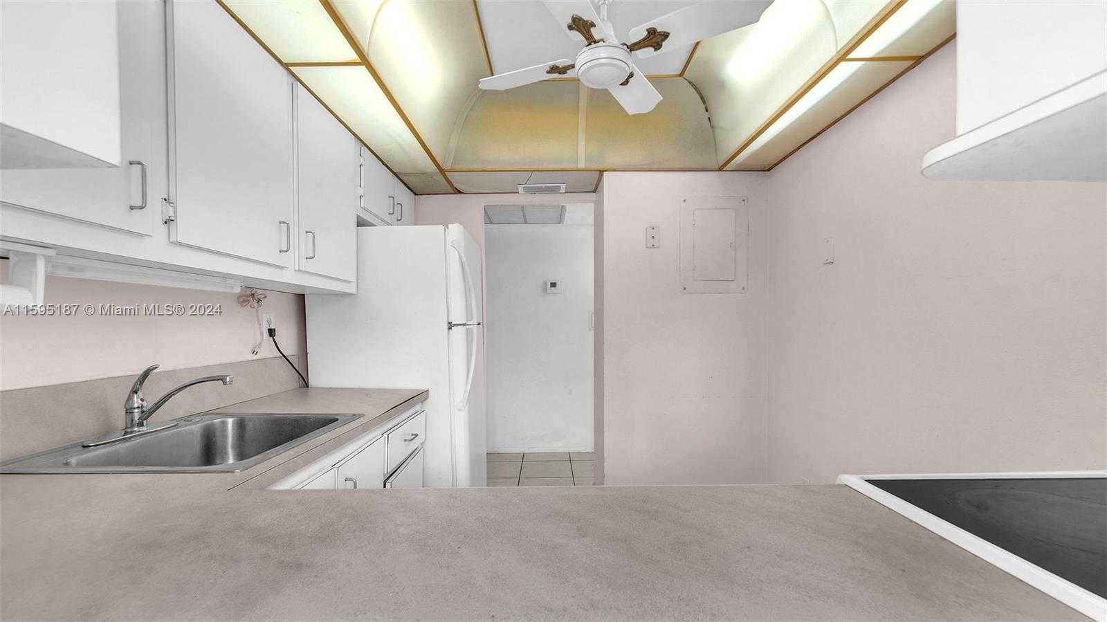 Small Image of 200 172ND ST #222, Sunny Isles Beach Number 6