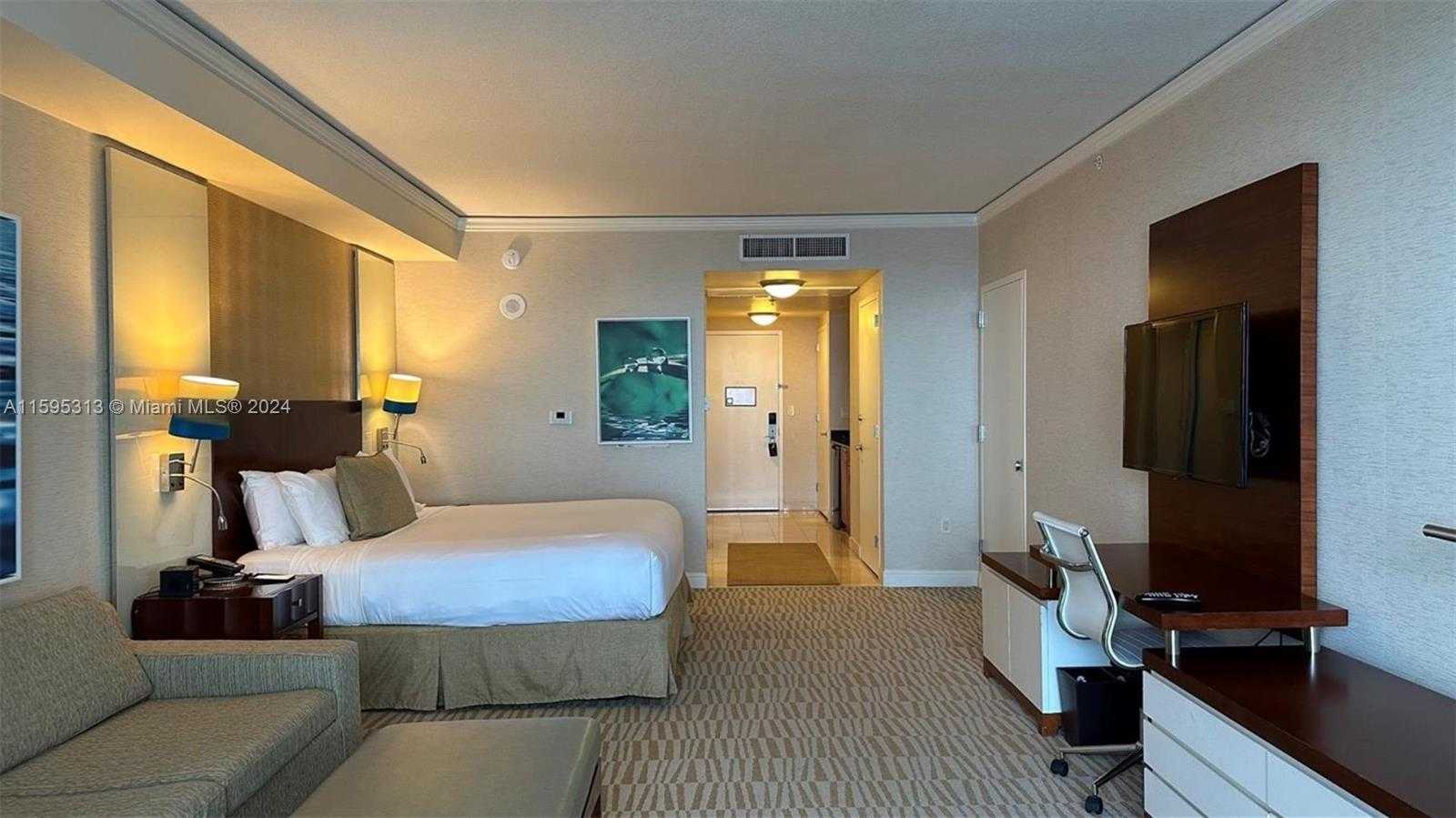 Small Image of 18001 COLLINS AVE #2607, Sunny Isles Beach Number 6