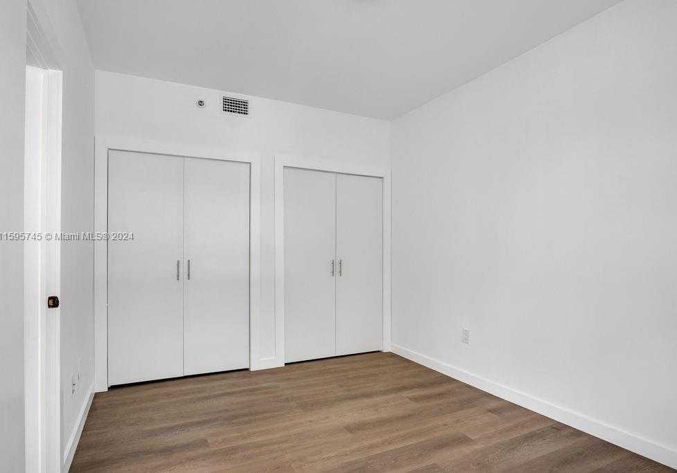 Small Image of 747 MICHIGAN AVE #204, Miami Beach Number 17