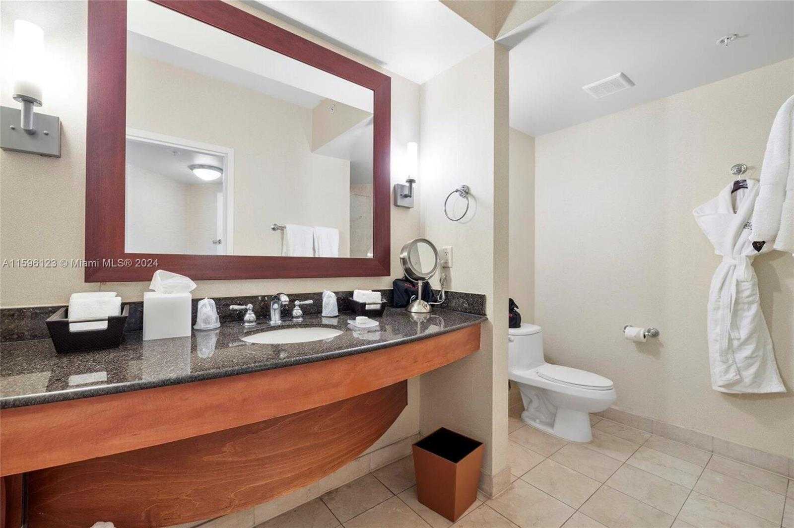 Small Image of 18001 COLLINS AVE #1710, Sunny Isles Beach Number 6