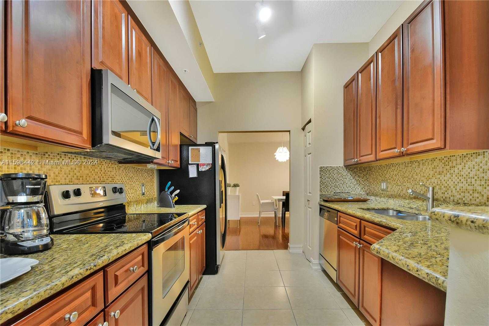 Small Image of 3001 NORTH EAST 185TH ST #121, Aventura Number 3