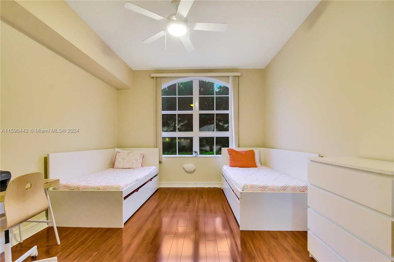 Small Image of 3001 NORTH EAST 185TH ST #121, Aventura Number 4