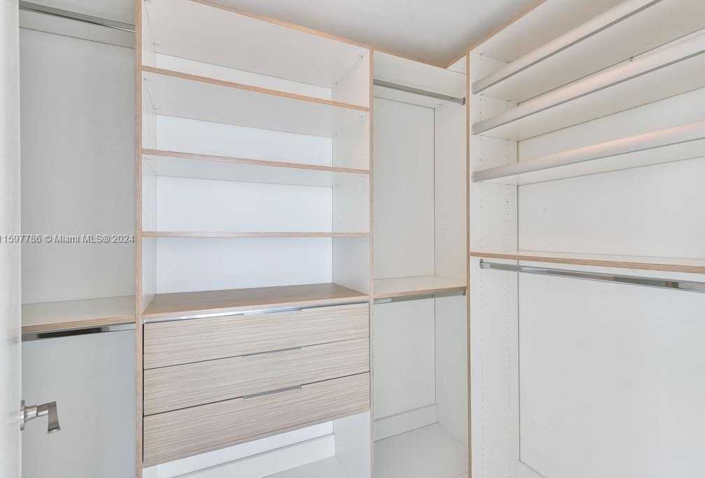 Small Image of 253 NORTH EAST 2ND ST #4608, Miami Number 28