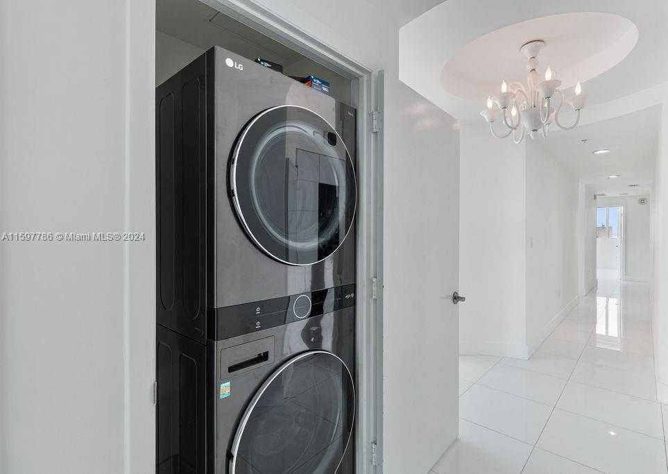 Small Image of 253 NORTH EAST 2ND ST #4608, Miami Number 31
