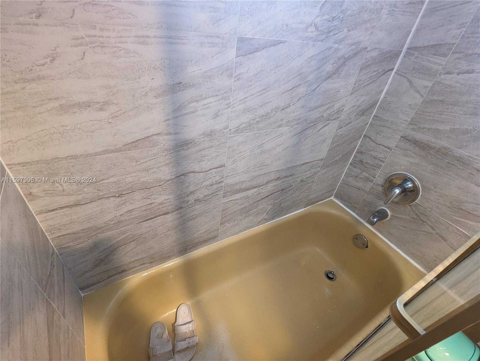 Small Image of 404 NORTH WEST 68TH AVE #513, Plantation Number 12